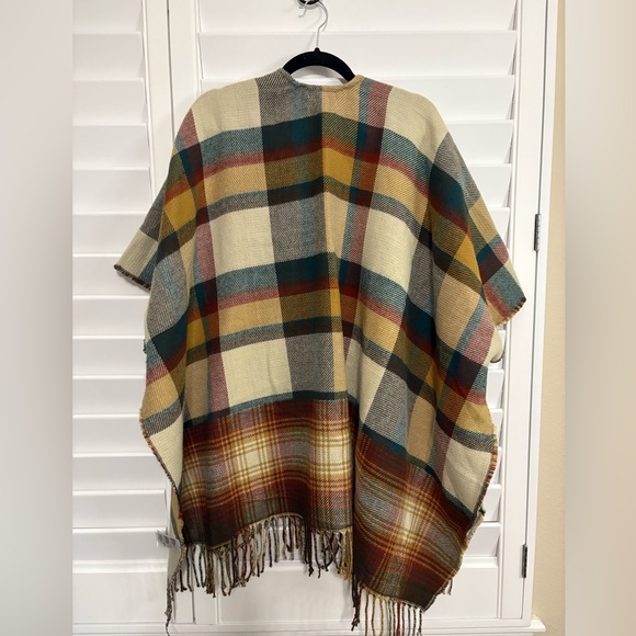 NWT Charter Club Spice Multicolor Plaid Fringe Topper Shawl Wrap - Picture 3 of 4